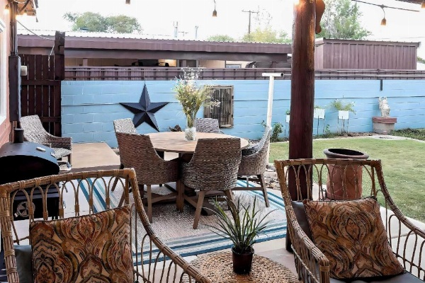 Fam-Friendly Clovis Hideaway with Yard and Pergola image 22